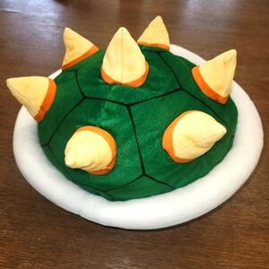 Tomy Super Mario Mochi Mochi Green and White Spiked Plush Toy